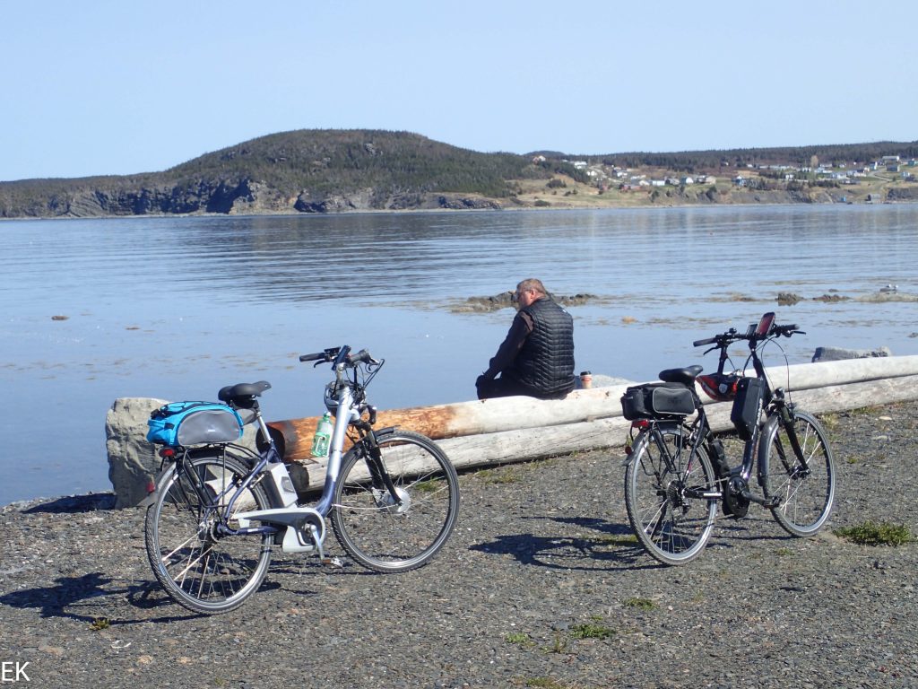 Kafffeepause am Hafen con Rocky Harbour