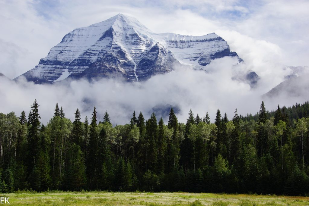 Mount Robson "oben ohne"