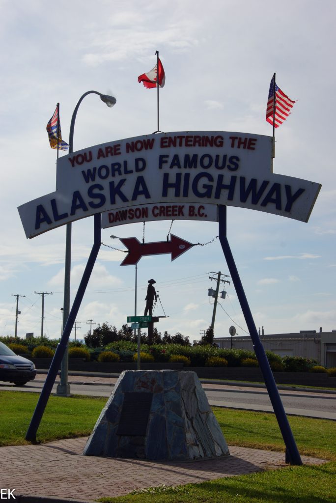 hier fängt der Alaska Highway an.. auch Alcan genannt